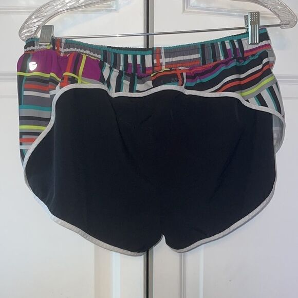 Fabletics running shorts  - Picture 6 of 8